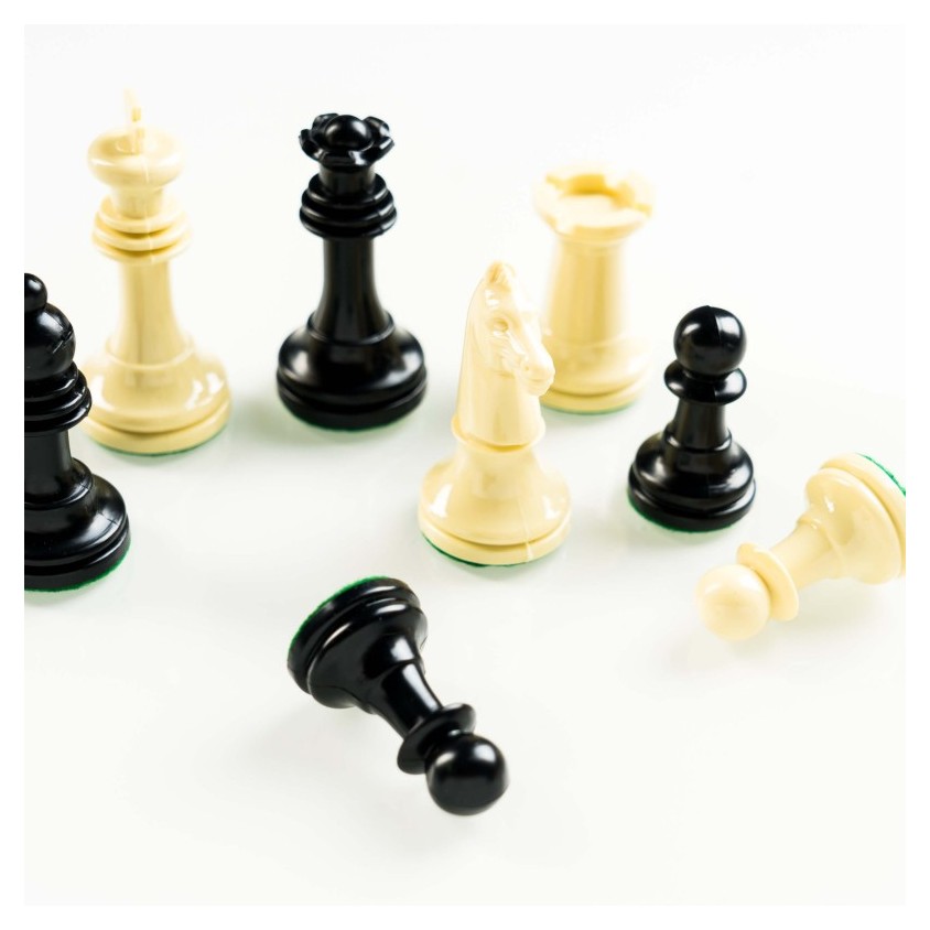 http://acpapeleria.com/43053-large_default/fichas-ajedrez-fournier-3.jpg